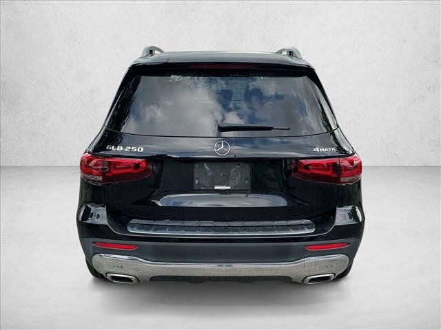 Used 2020 Mercedes-Benz GLB 250 4MATIC image 6