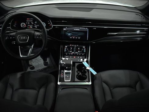 Used 2025 Audi Q8 Premium AWD/4WD image 15
