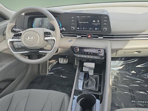 New 2026 Hyundai Elantra SEL Sport Premium FWD image 27
