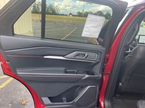 New 2026 Ford Explorer ST-Line w/ ST-Line Street Pack image 59