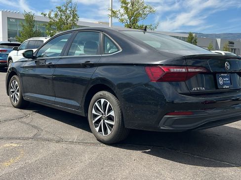 Certified 2024 Volkswagen Jetta S FWD image 7