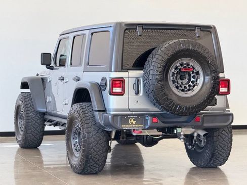 Used 2018 Jeep Wrangler Unlimited Rubicon AWD/4WD image 5