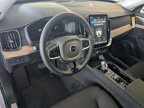 New 2026 Volvo XC90 T8 Plus image 3