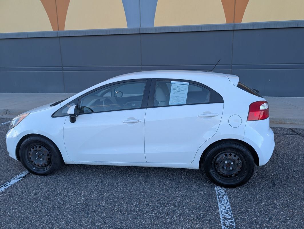 Used 2013 Kia Rio LX FWD image 10