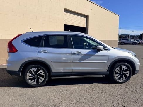 Used 2016 Honda CR-V Touring image 4
