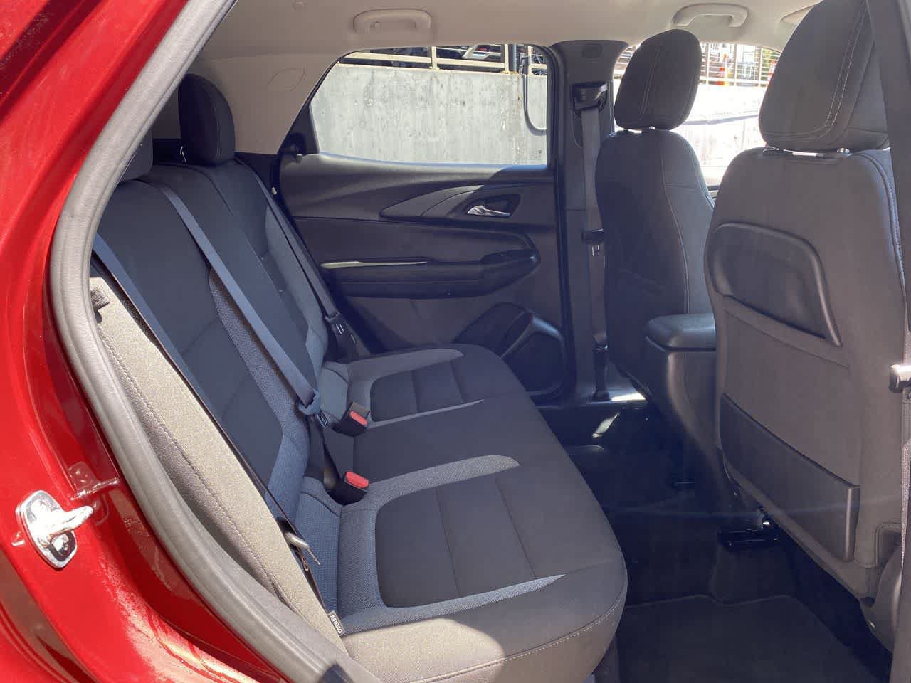 Used 2025 Chevrolet TrailBlazer LT AWD/4WD image 18