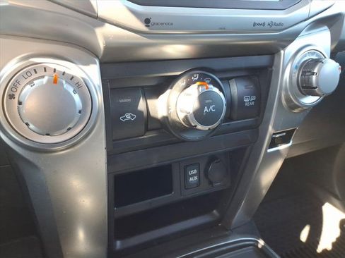 Used 2016 Toyota 4Runner SR5 image 22