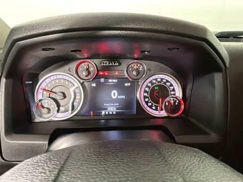 Used 2021 RAM 1500 Express w/ Wheel & Sound Group AWD/4WD image 18