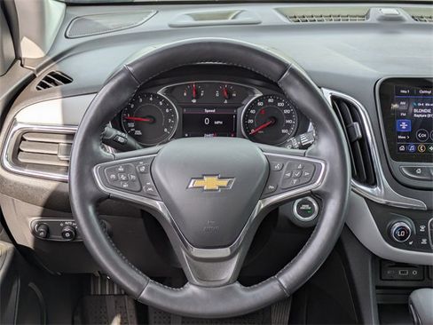 Used 2023 Chevrolet Equinox LT image 19