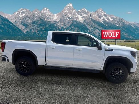 Used 2025 GMC Sierra 1500 Elevation w/ Elevation Premium Package AWD/4WD image 4