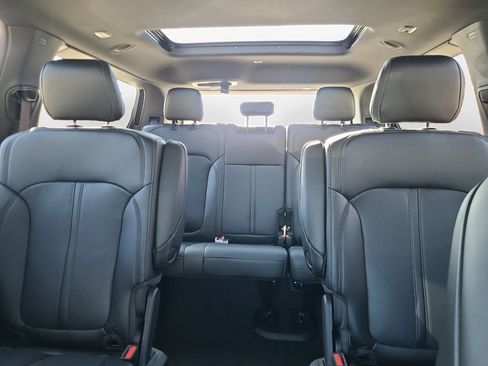 New 2025 Jeep Wagoneer Series II w/ Premium Group I image 12