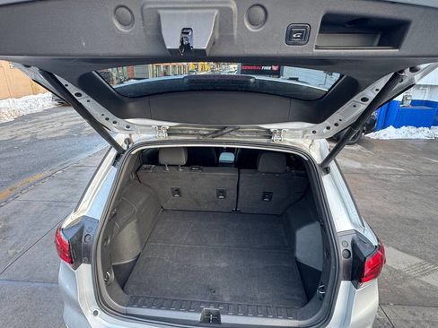 Used 2022 Chevrolet Equinox LT image 17