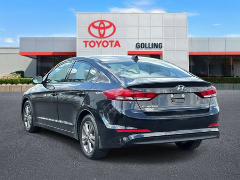 Used 2018 Hyundai Elantra SEL FWD image 4