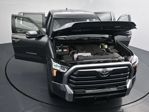 Used 2026 Toyota Tundra Limited AWD/4WD image 36