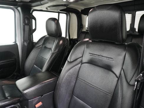 Used 2021 Jeep Gladiator Sport image 13