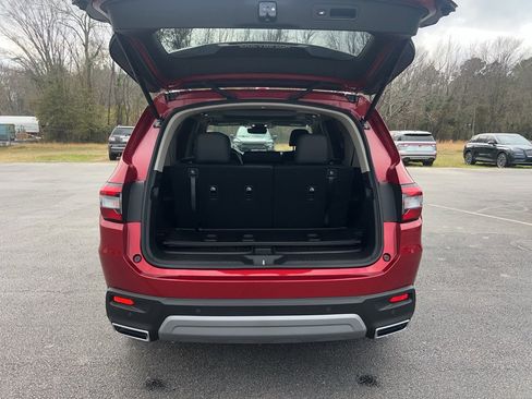 Certified 2025 Honda Pilot Touring image 34