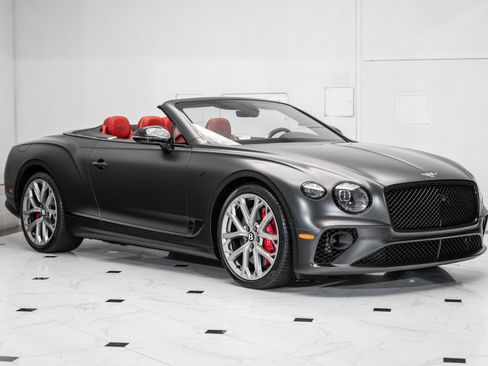 Used 2023 Bentley Continental GT V8 image 7