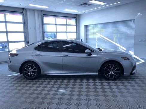 Used 2023 Toyota Camry SE image 34