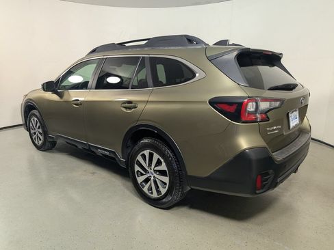 Used 2021 Subaru Outback Premium AWD/4WD image 6