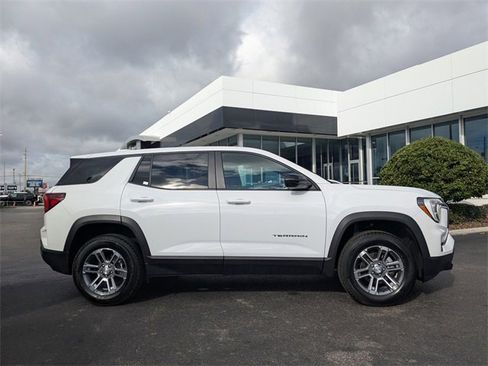 New 2026 GMC Terrain Elevation w/ LPO, Floor Liner Package image 3