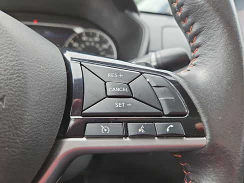 Used 2024 Nissan Altima 2.5 SR FWD image 25
