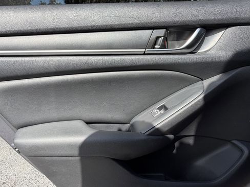 Used 2020 Honda Accord Sport image 27
