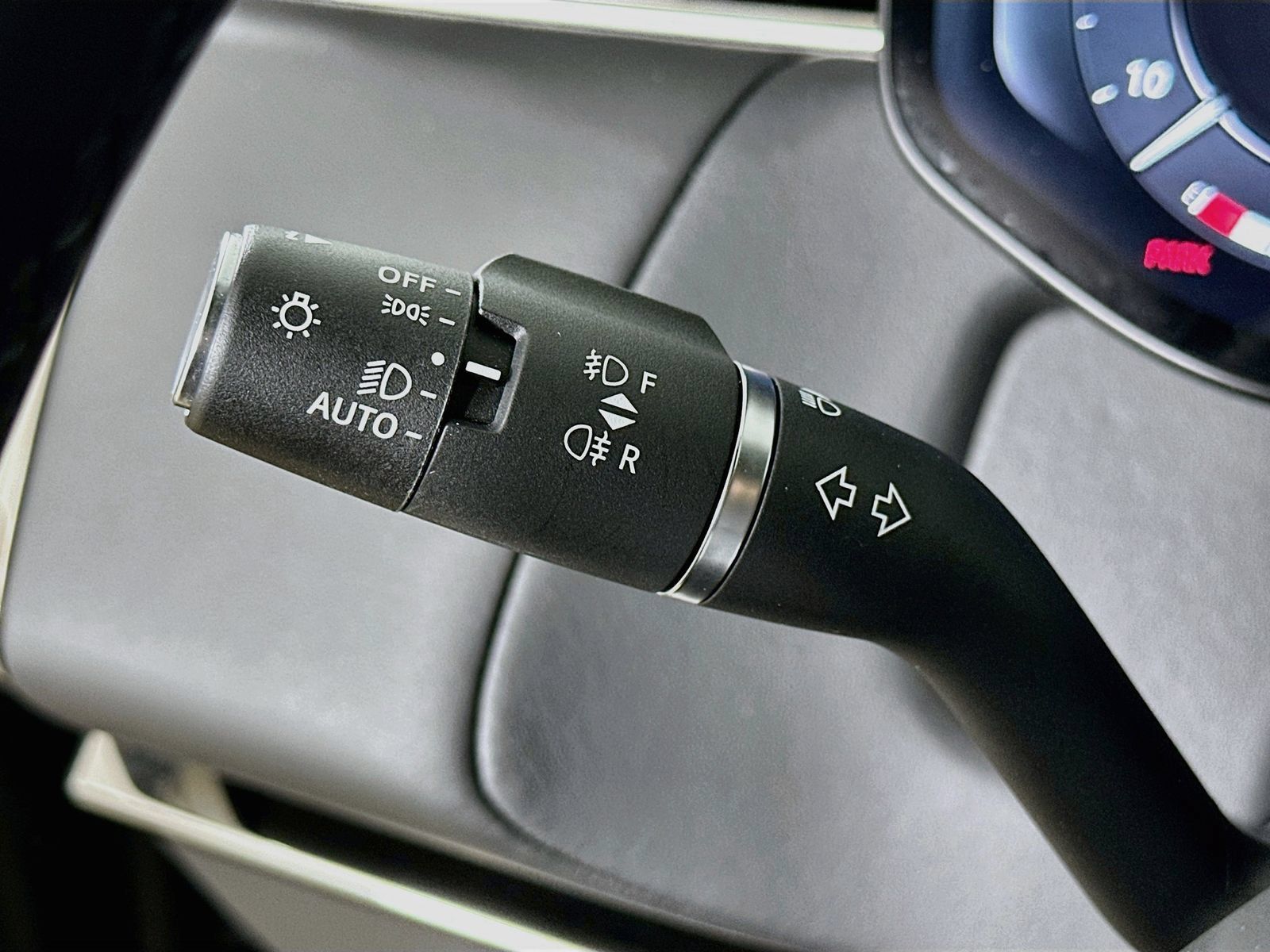 Used 2025 Land Rover Range Rover Sport Dynamic SE AWD/4WD image 19