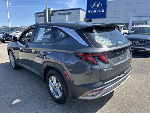 Used 2025 Hyundai Tucson SE image 14