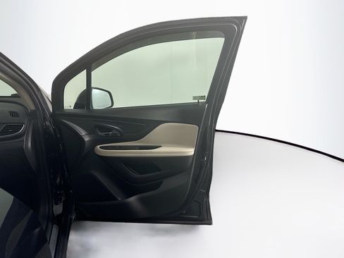 Used 2020 Buick Encore Preferred w/ Safety Package FWD image 30