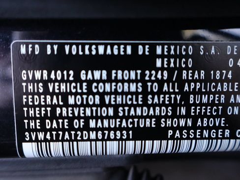 Used 2013 Volkswagen Beetle 2.0T FWD image 43