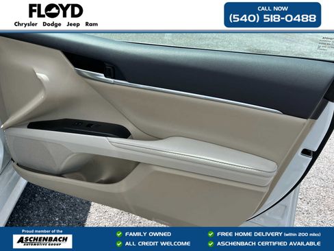 Used 2024 Toyota Camry XLE w/ Navigation Package FWD image 35