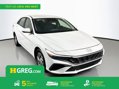 Used 2025 Hyundai Elantra SE