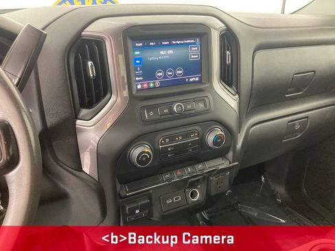 Used 2022 Chevrolet Silverado 2500 Custom w/ Custom Value Package image 2