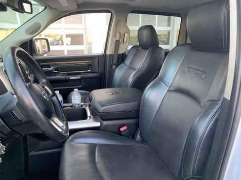 Used 2016 RAM 1500 Laramie w/ Convenience Group AWD/4WD image 10