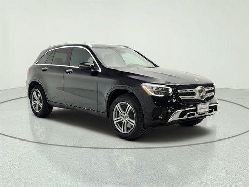 Used 2021 Mercedes-Benz GLC 300 image 3