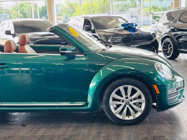 Used 2017 Volkswagen Beetle 1.8T SEL FWD image 5
