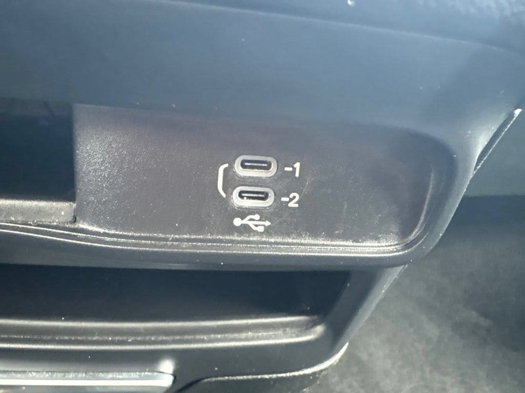 Used 2026 Chrysler Pacifica Select FWD image 36