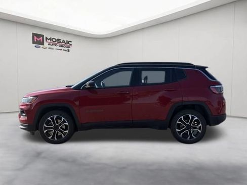 Used 2023 Jeep Compass Limited AWD/4WD image 5