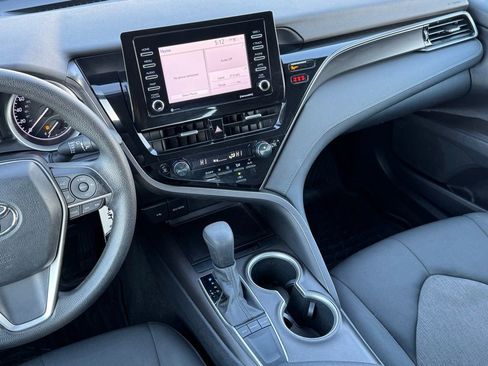 Used 2022 Toyota Camry LE image 25