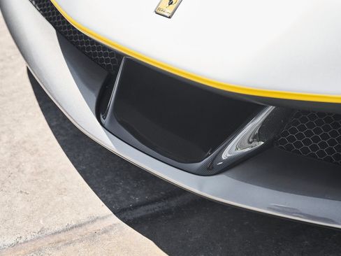 Used 2021 Ferrari SF90 Stradale AWD/4WD image 8