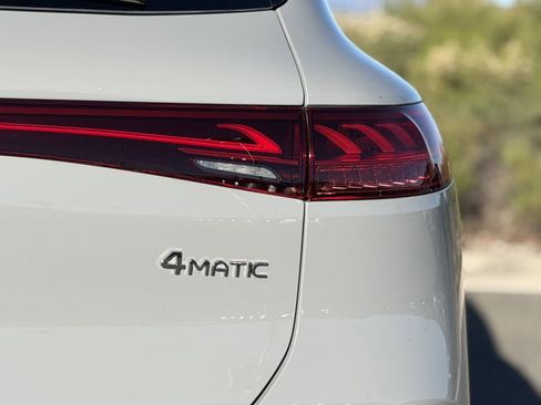 Used 2023 Mercedes-Benz EQS 580 4MATIC SUV image 12