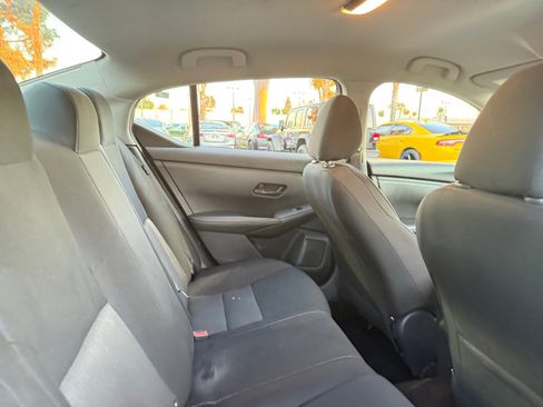 Used 2024 Nissan Sentra SV image 17