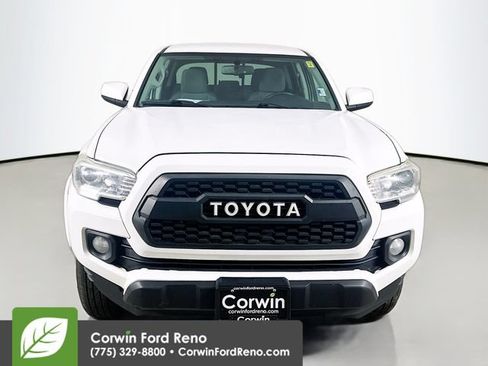 Used 2017 Toyota Tacoma SR5 w/ Tow Package AWD/4WD image 2