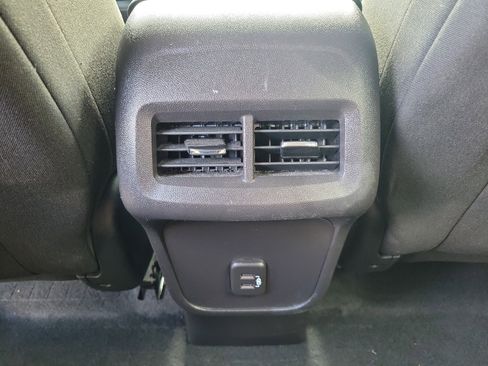 Used 2024 Chevrolet Equinox LS w/ LS Convenience Package image 17