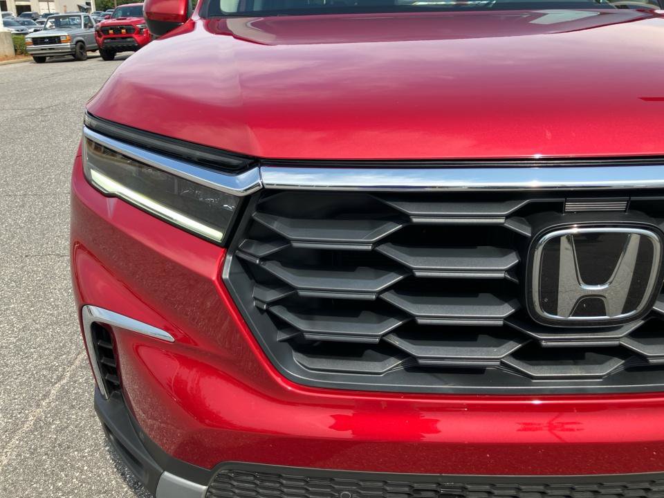 Certified 2025 Honda Pilot EX-L image 28