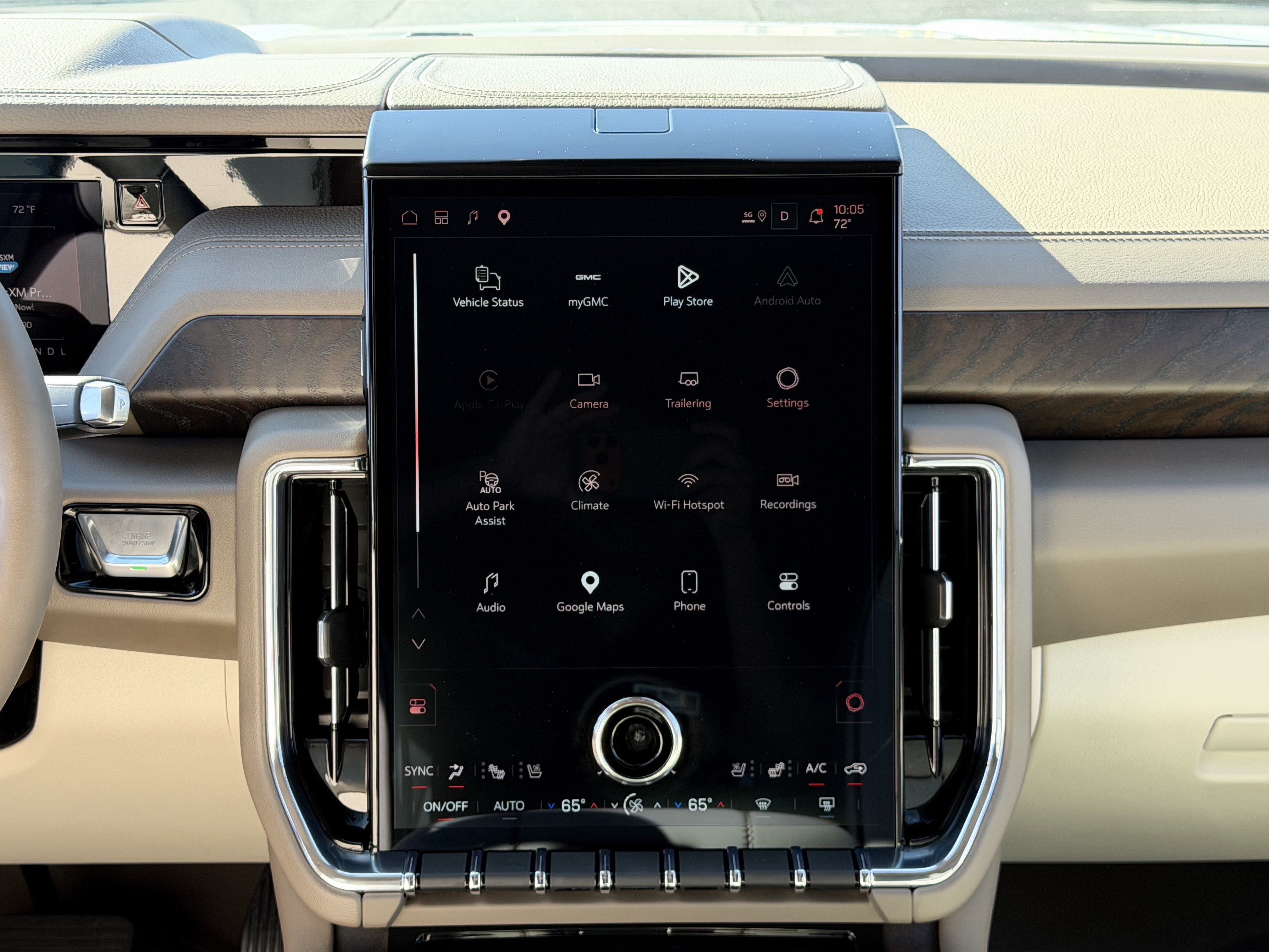 Used 2026 GMC Yukon Denali w/ Sun & Power Step Package RWD image 32