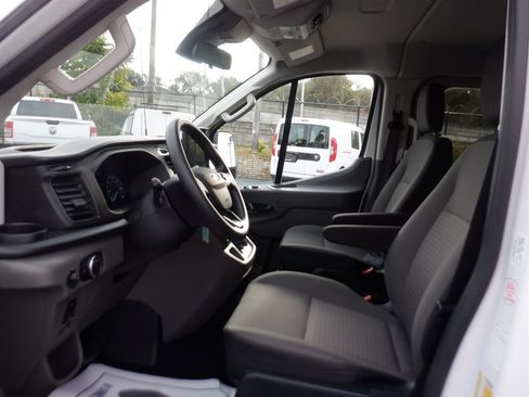 Used 2023 Ford Transit 350 XLT image 11