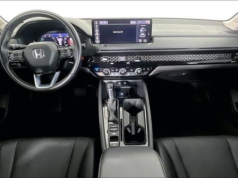 Used 2024 Honda Accord Touring image 17