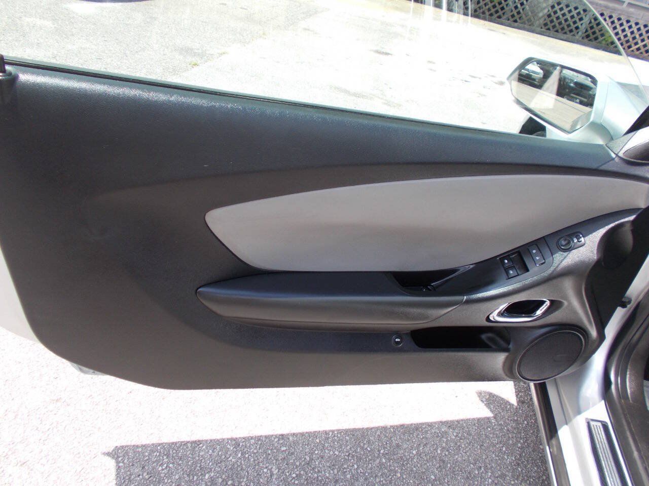 Used 2013 Chevrolet Camaro LS RWD image 10