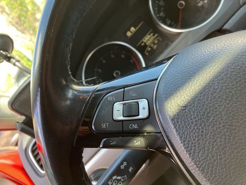 Used 2015 Volkswagen Jetta SE image 8